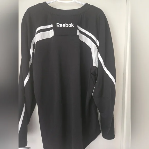 Mens Reebok Sweatshirt - Picture 2 of 3